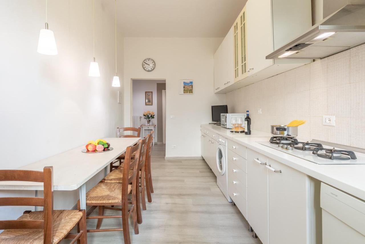 Santo Spirito 2 Bedrooms Florence Luaran gambar